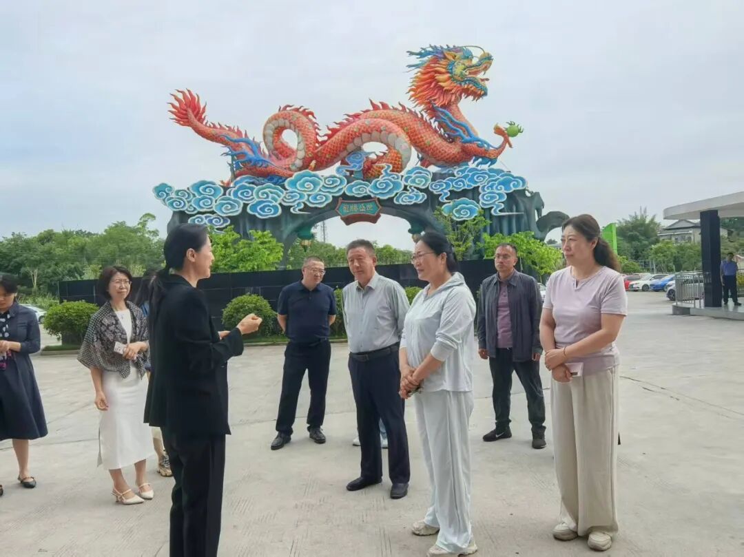 考察自贡文旅融合 探寻灯会制作技艺的活化思路